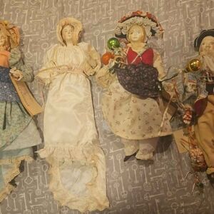 Vintage Francesca Porcelain Dolls Set Of 4